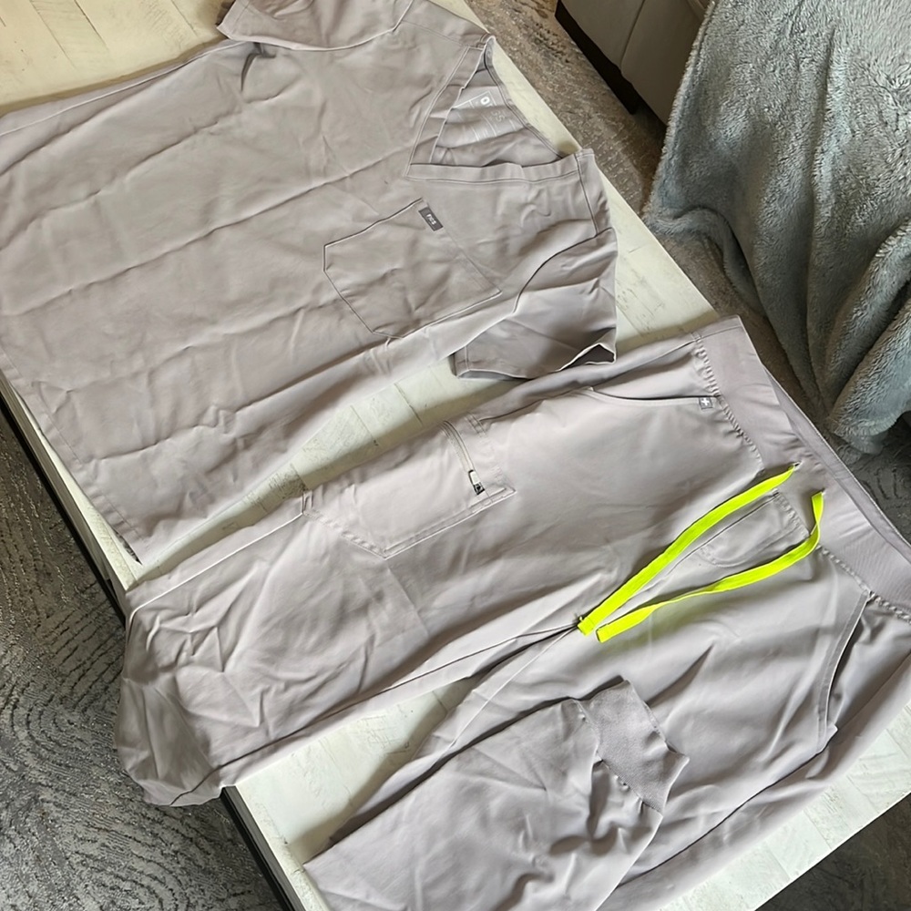 FIGS Scrubs